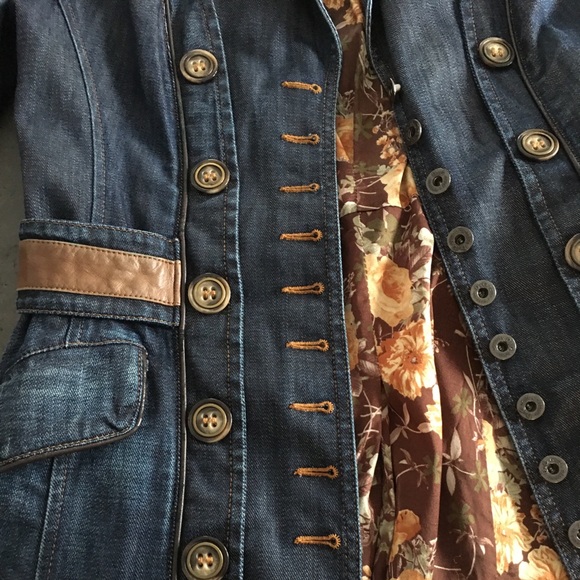 VINTAGE D&G Jean Jacket Size L - Picture 13 of 13